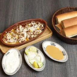 مدفون لحم جبنة